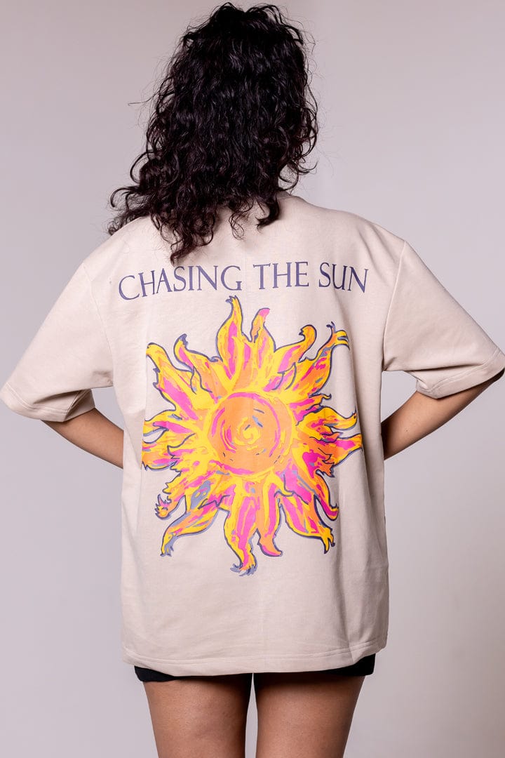 Chasing the Sun Printed Oversized T-shirt - Gimaq - The magic shuffle!